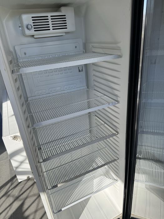 Vitrina frigorifica frigider bauturi