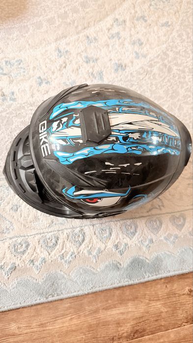 Продам мото шлем QIKE