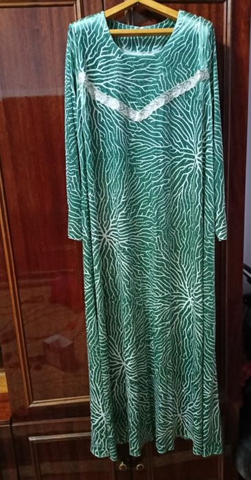 Ёши катта онажонларимиз учун. Янги куйлак. Тор келгани учун сотиляпти