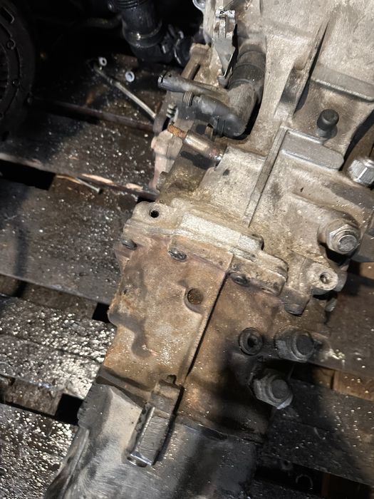 Скоростна кутия 1.8т quattro 6степенна / audi a4 b6 b7 1.8t