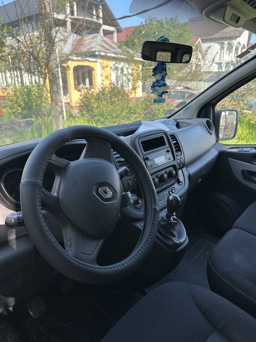 Renault Trafic  8+1