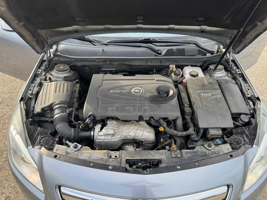 Vând Opel Insignia 2.0 Diesel, Euro 5, 2010 – Stare f bună, fără daune