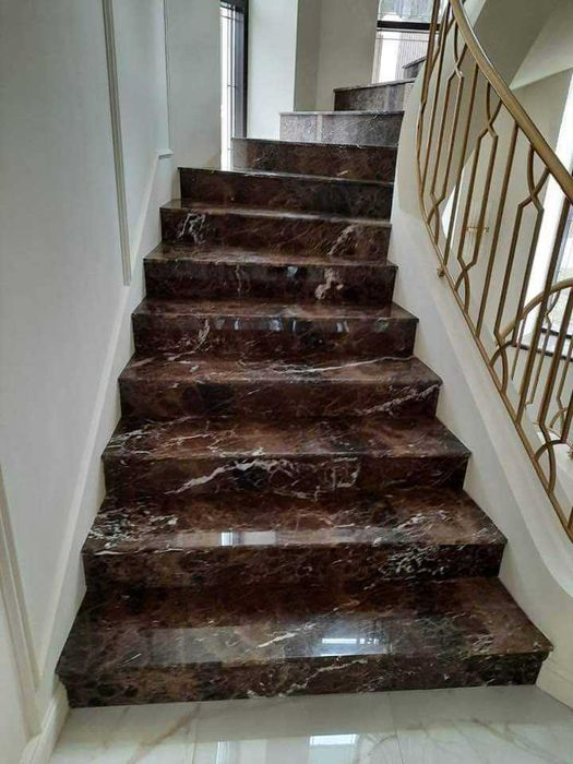 Scari din marmura si granit