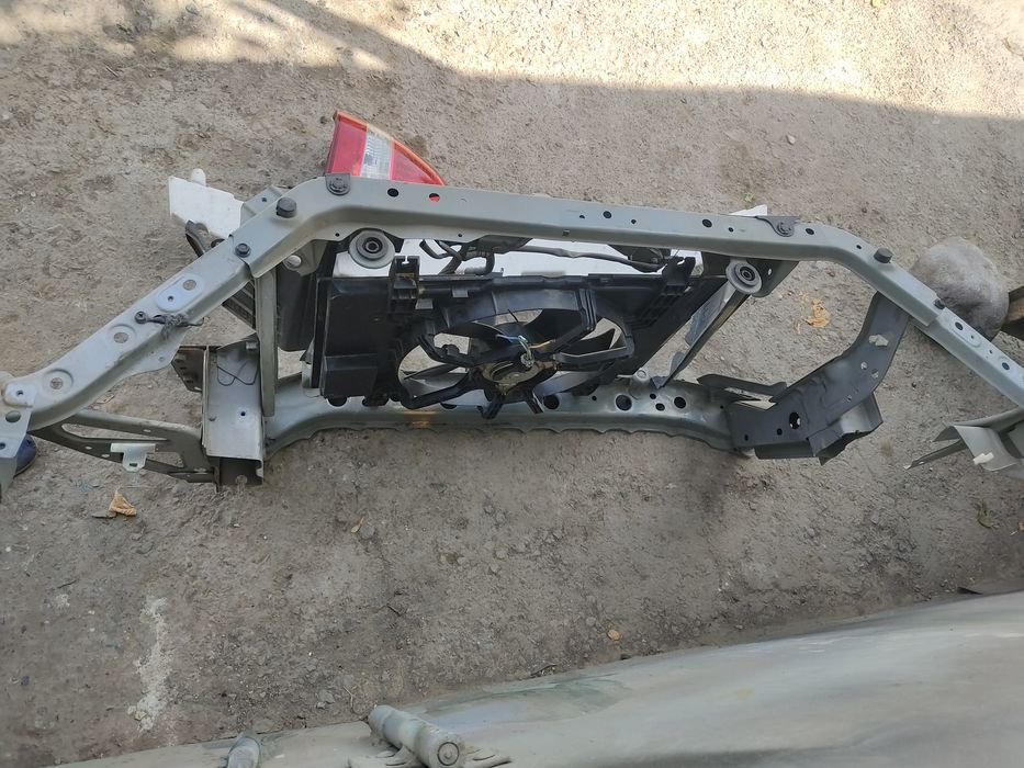 Продаются запчасти для Ниссан Тиида