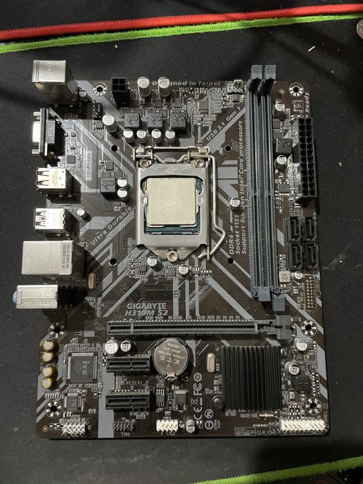Gigabyte H310 V2 + Intel Core i5-9400F