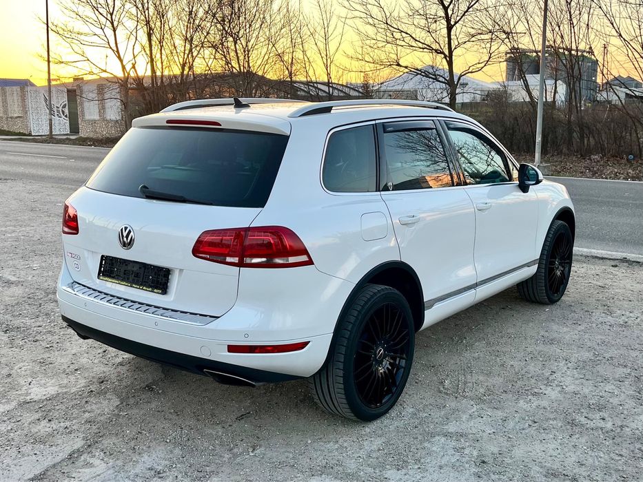 Volkswagen Touareg / Model Exclusive