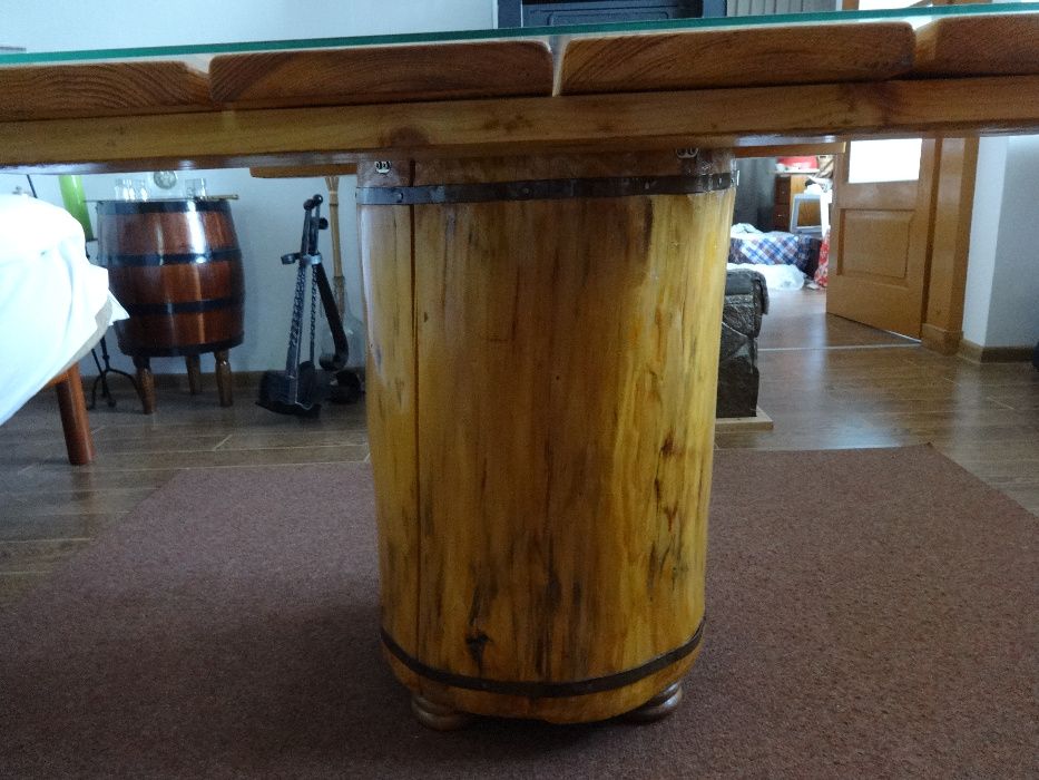 Vand masa rustica din lemn masiv.