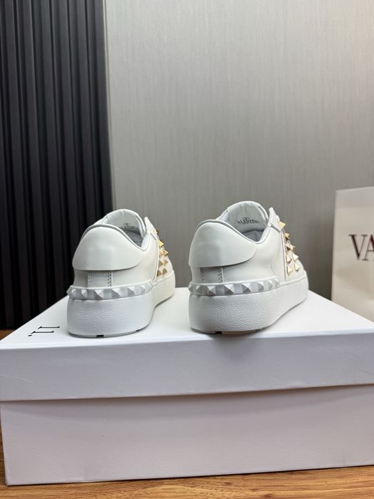 Adidasi Valentino Garavani Rockstud Untitled sneakers