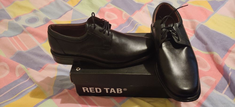 Pantofi marca Viper negri marimea 44 ,trei perechi noi și trei perechi