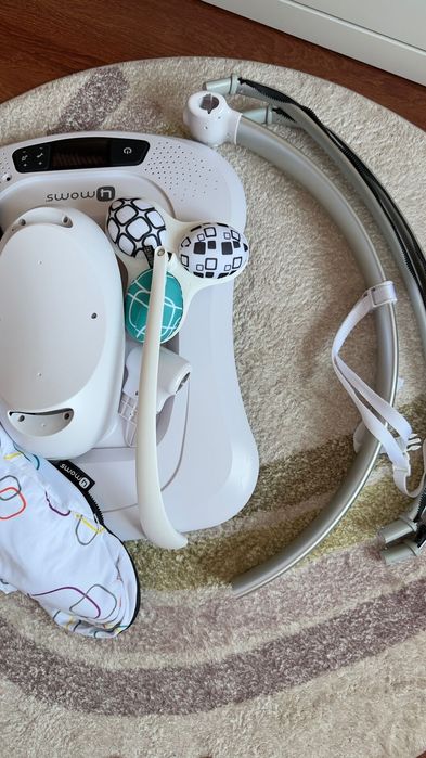 4 Mom's электрокачеля