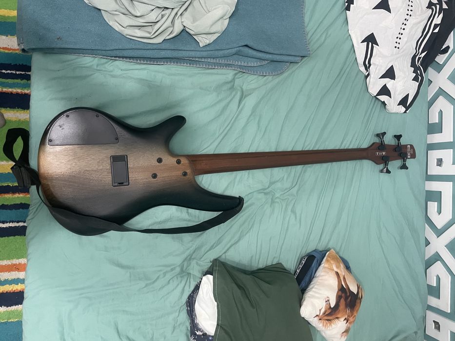 Chitara bass ibanez + husa