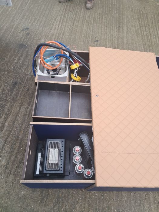 Vand modul pat/bucatarie camper