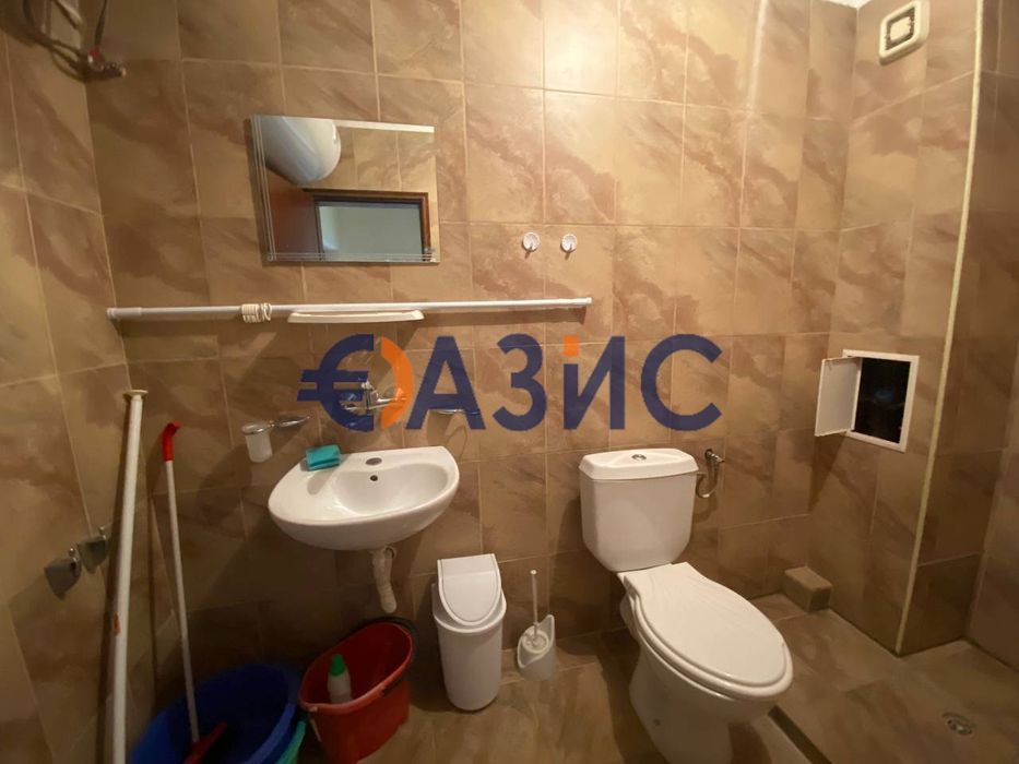 Голям 4-стаен апартамент без такса поддръжка, Слънчев Бряг, България,