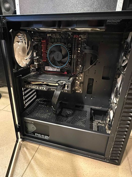 Hope Amanet P13 / Unitate PC Gaming / Intel i5-12400F / RTX 4060
