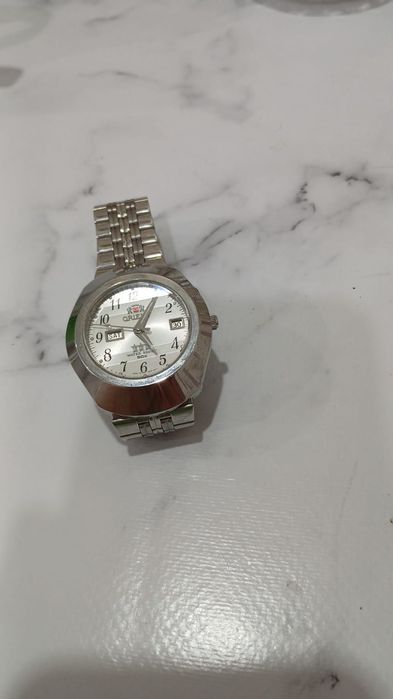 Часы наручные и карманные