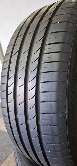 2бр. 215/55/17 Nexen 6.5mm грайфер, дот 22г. Предлагаме монтаж--