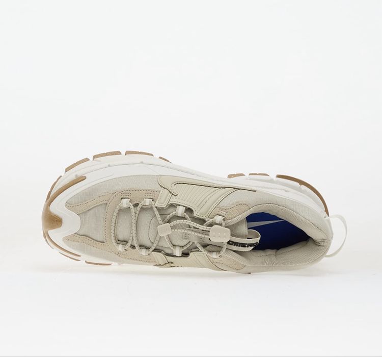 NIKE zoom vomero roam