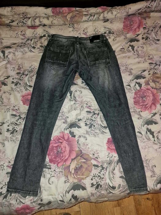 Мъжки черно-сиви дънки