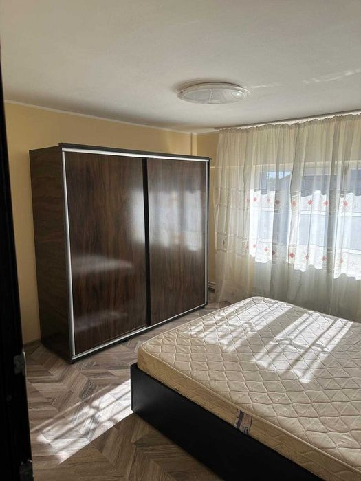 Inchiriez apartament 2 camere bld BRAILEI, FOCSANI