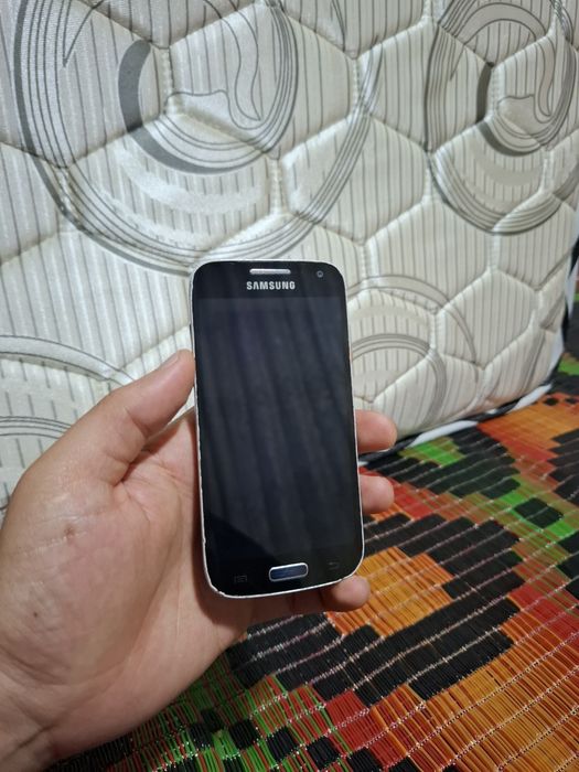 Galaxy S4 mini // black edition