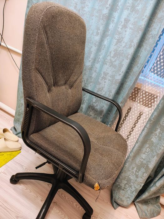 Продам компьютерное кресло