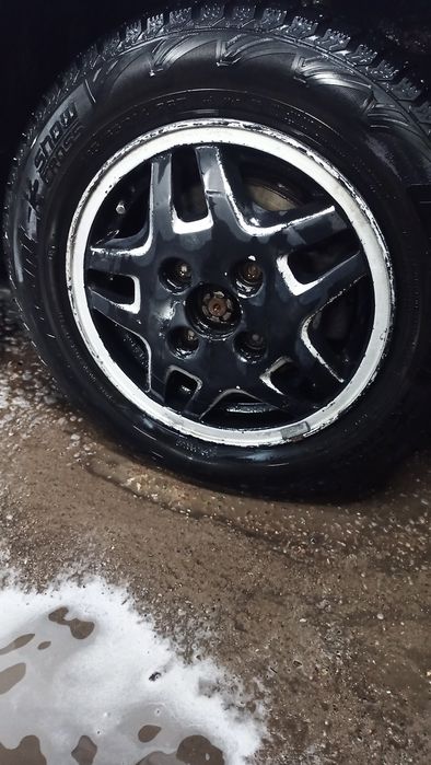 Обменяю диски на 15е . Это 14е