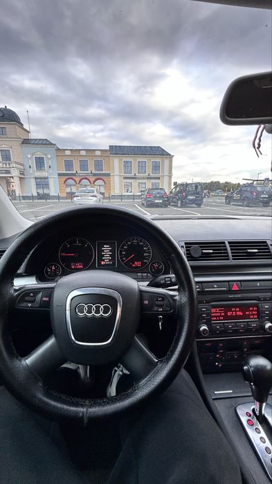 Vand Audi A4 2500 euro (negociabil)