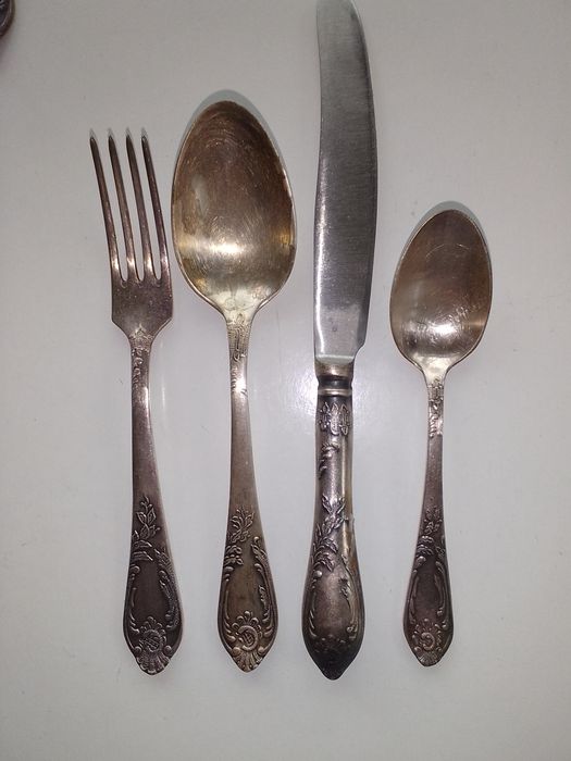 Set tacâmuri argint