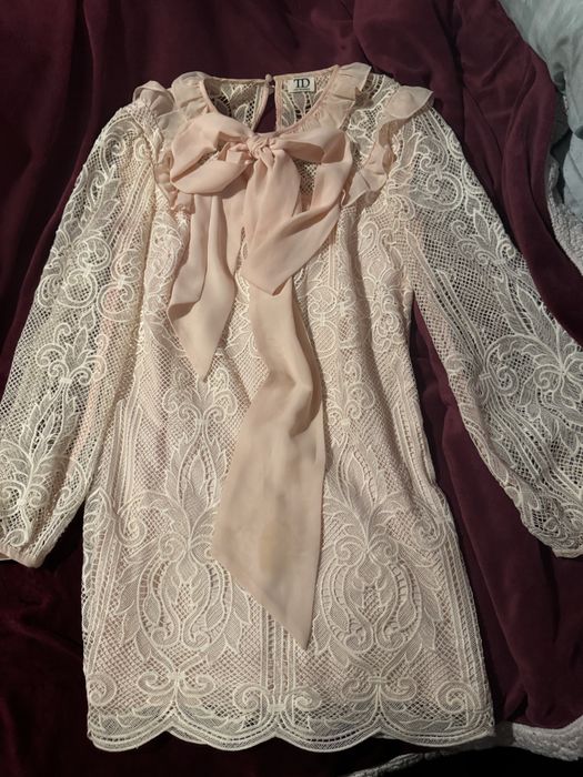 Официална розова  рокля. Намалена