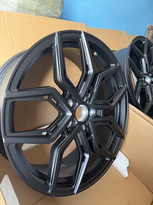 Продам новые кованные диски 19 размер