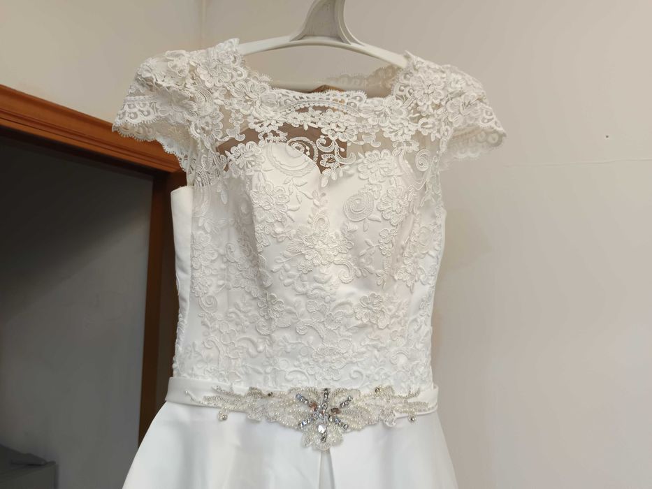 Свадебные платья