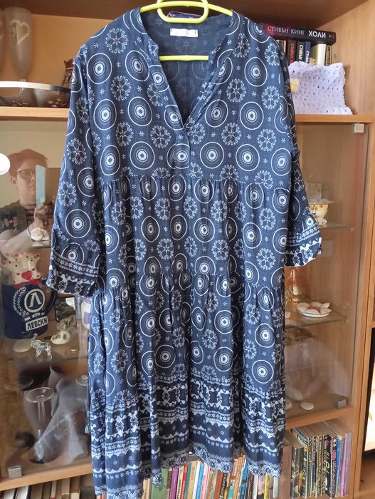 Четири броя рокли, две дълги и две по-къси