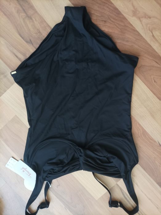 Triumph/Huit8 танкини и бански