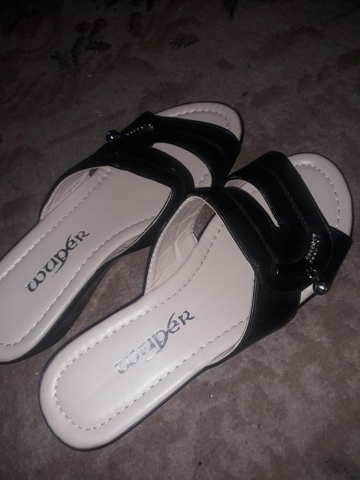 Продам летние босоножки