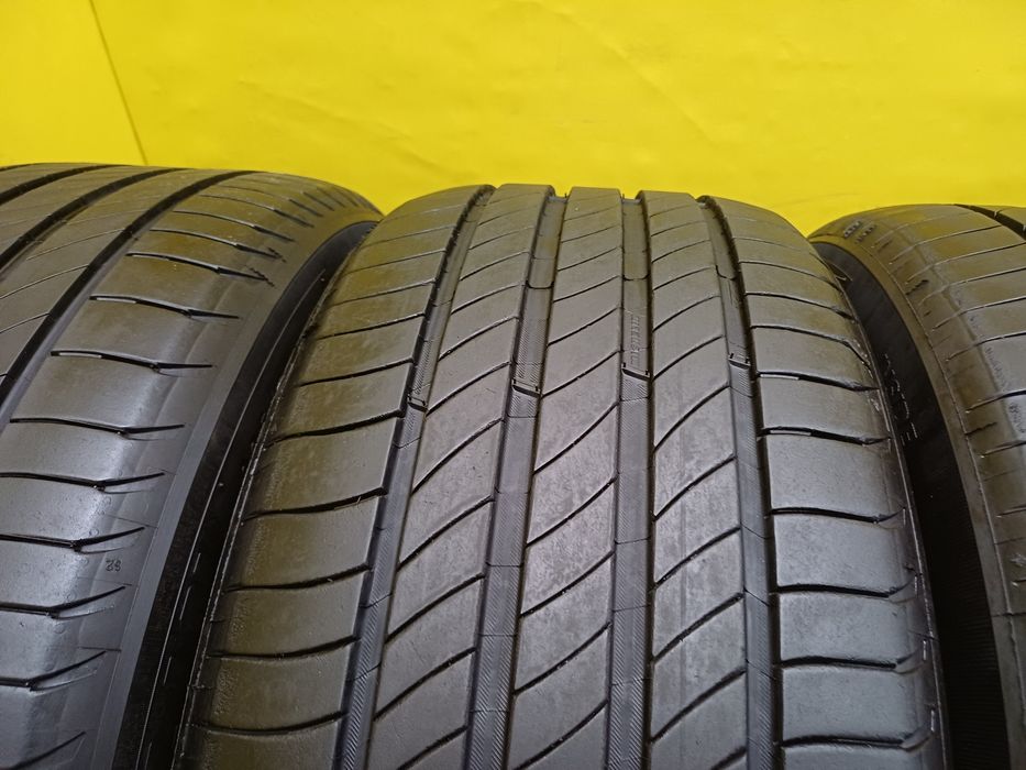 Шины 225 55 R16 Michelin комплект