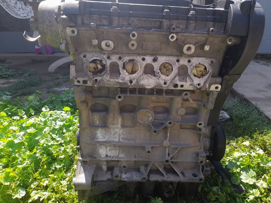 Продается двигатель на Фольцваген  Пассат В6