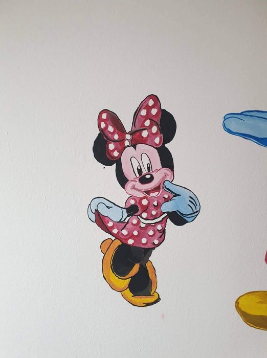 Рисуване върху стена