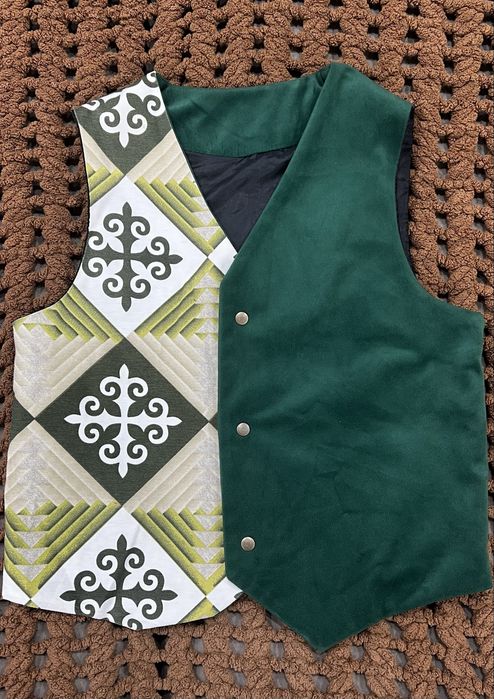 Национальная жилетка на 8-12 лет