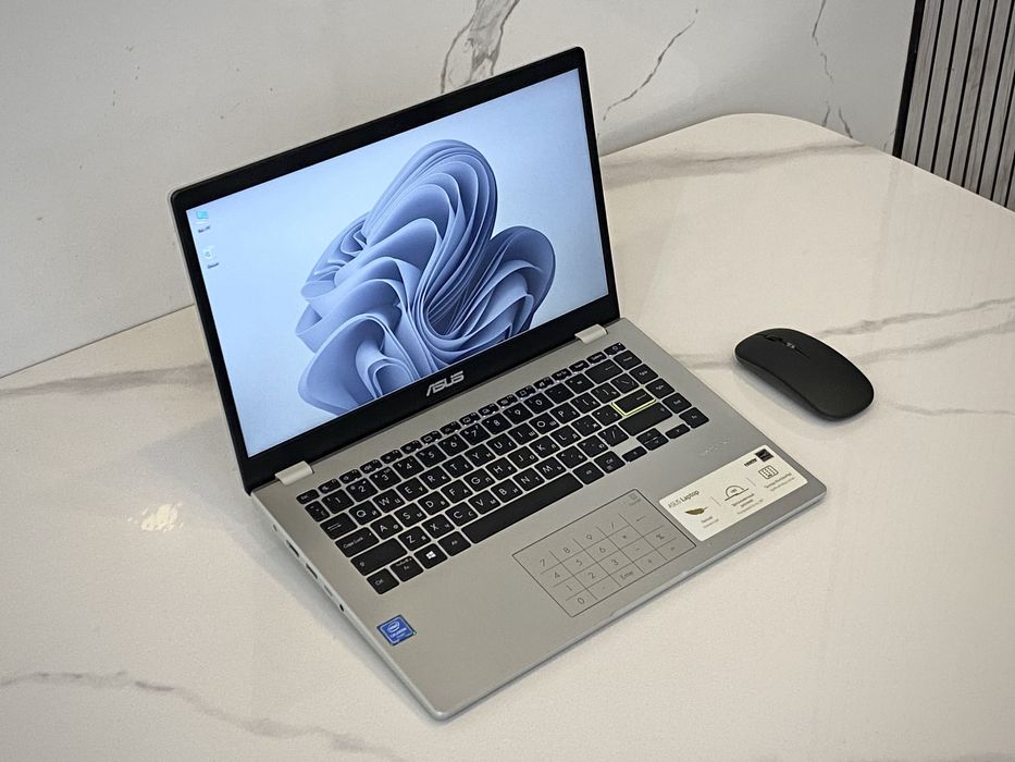 Ноутбук ASUS сатылады!