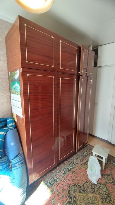 Советские шкаф,кровати и трюмо