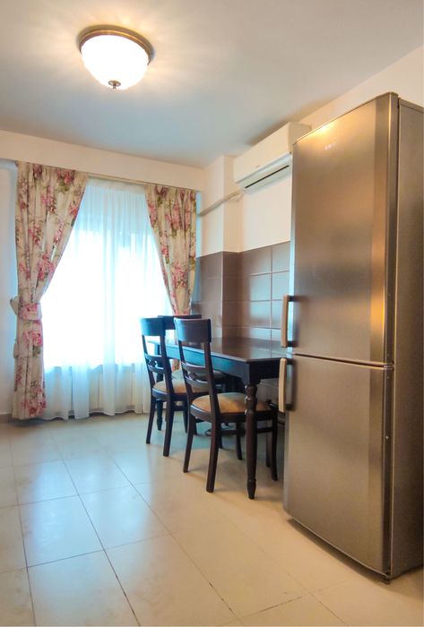 Inchiriez apartament 2 camere