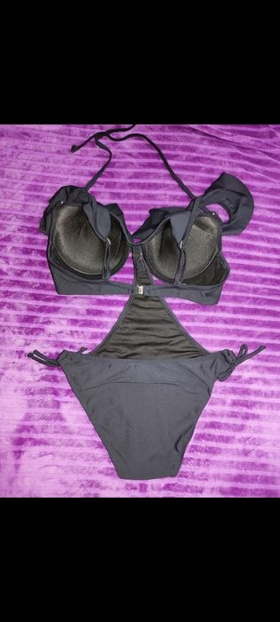 Новый купальник продается