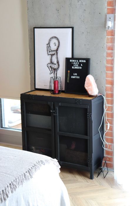 Comoda cu 2 usi tip plasa si lemn, orice dimesiune, stil industrial