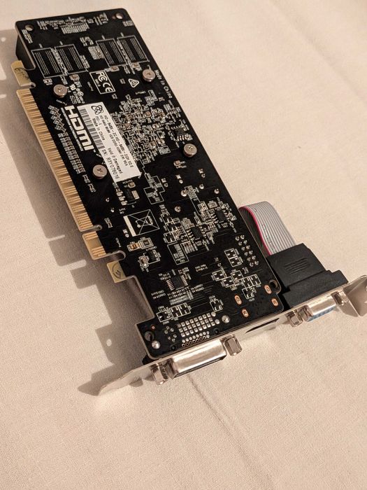 AMD Radeon HD 5450 1 GB DDR3 HDMI, DVI, VGA