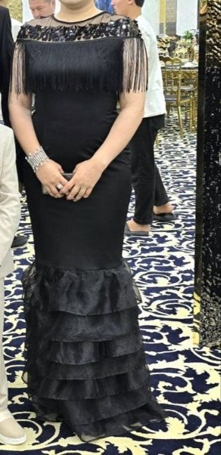 Чёрный вечерний платья