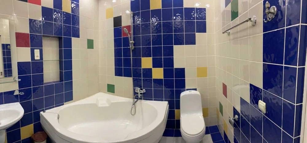 Сдаётся в аренду дом , за гостиница Россия ( н337 )