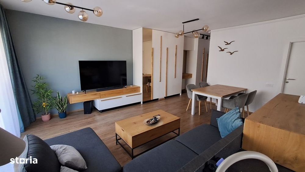 OCAZIE 2 camere, 3 balcoane pe 3 laturi, utilat si mobilat pe comanda