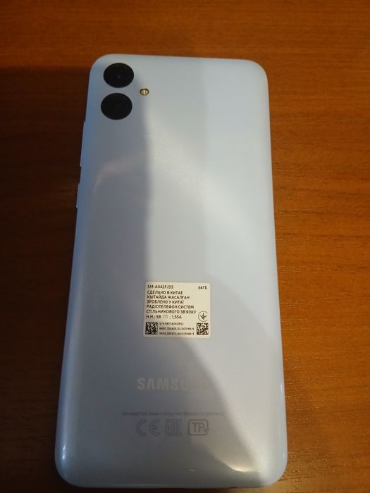 продам телефон Samsung a 04 e