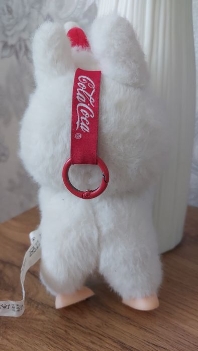 Лабубу из серии "Coca-Cola"