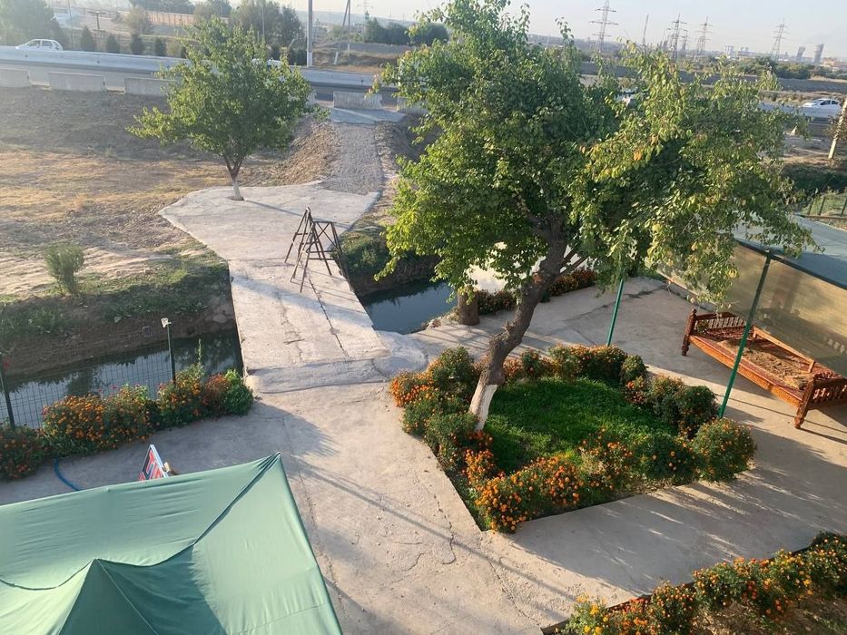 Chirchiq Platina Yo'l yuzida Karzinka Restoran Kafe Do'kon Dacha Mo'yk